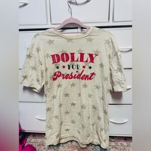 “Dolly for president” tee